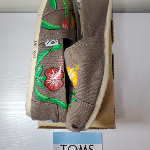 TOMS Haiti Artists Collective Dure’s Pink Flower Women’s size 8.5 (US) - Picture 7 of 8